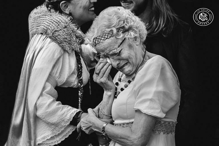 Nayara Andrade meninanay fotografa premiada uma das fotografas mais premiadas do mundo da baixada santista santos sao paulo fotografa de casamento e familia 
