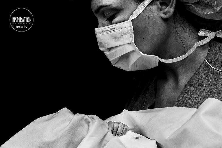 Fotografofotografa mais premiada da baixada santista santos sao vicente e praia grande com fotografias impactantes e sensiveis. Fotografa representante da região no país e no mundo.