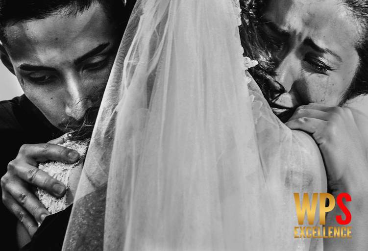 Fotografa de santos na baixada santista mais premiada da regiao com premios internacionais em fotografia de casamento. Melhor fotografa de santos com premios internacionais Uma das fotografas mais premiadas do mundo meninanay