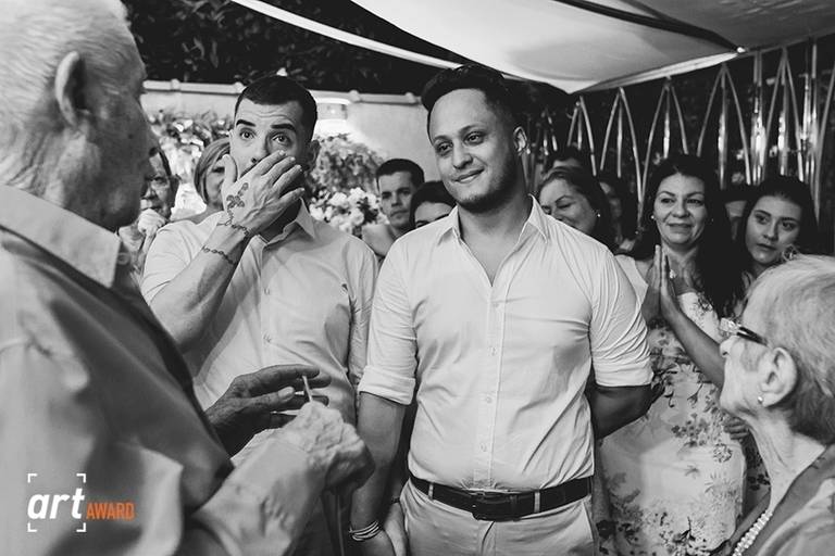 Fotografa de santos na baixada santista mais premiada da regiao com premios internacionais em fotografia de casamento. Melhor fotografa de santos com premios internacionais 