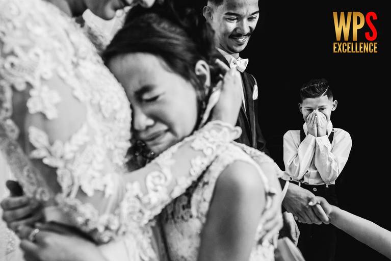 Fotografa de santos na baixada santista mais premiada da regiao com premios internacionais em fotografia de casamento. Melhor fotografa de santos com premios internacionais Uma das fotografas mais premiadas do mundo meninanay