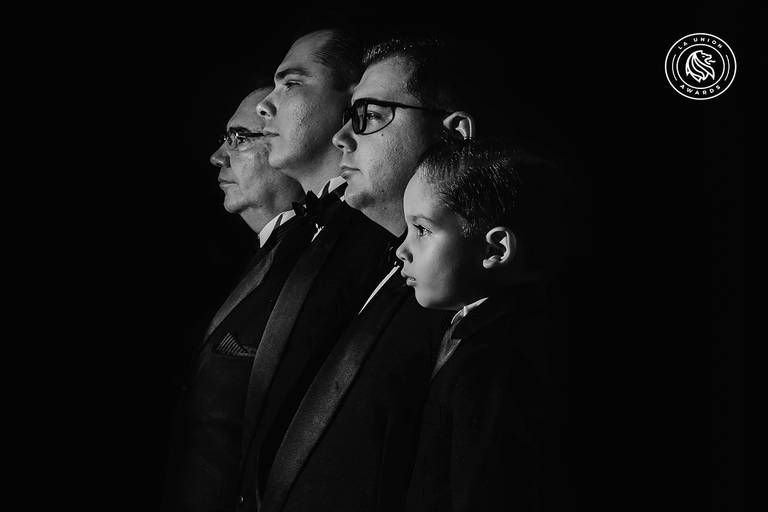 Fotografa de santos na baixada santista mais premiada da regiao com premios internacionais em fotografia de casamento. Melhor fotografa de santos com premios internacionais Uma das fotografas mais premiadas do mundo meninanay