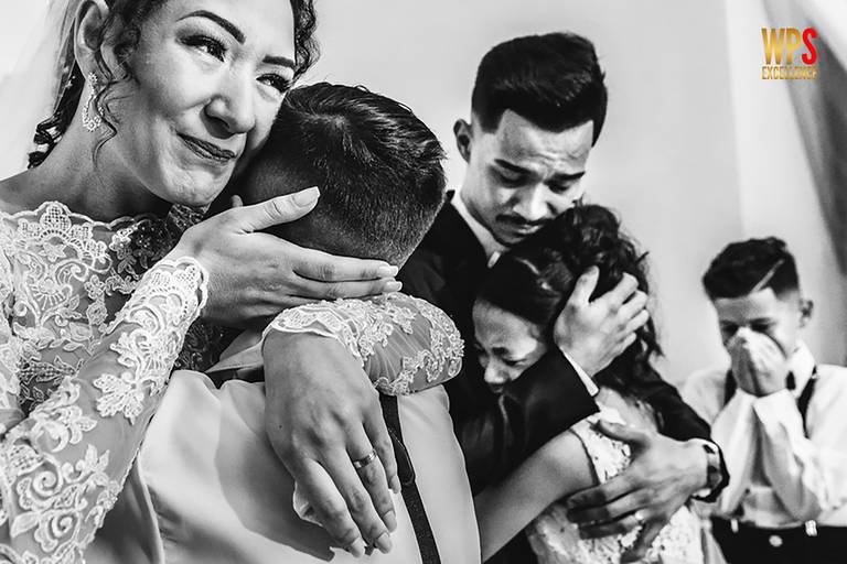 Uma das fotografas mais prmiadas do mundo Nayara Andrade é especialista em fotografia de pessoas seja retrato, casamentos, corporativos ou comemoracoes. Estilo unico com luz artistica  a fotografa de Santos Sao Paulo é destaque em territorio nacional 