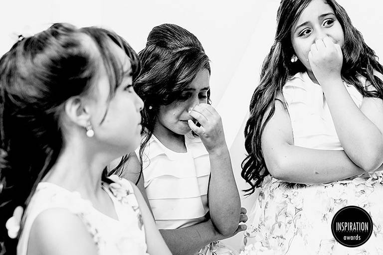 Fotografa de casamentos Nayara Andrade é a fotografa mais premiada do litoral de são paulo, entre os 10 melhores da bride e esta na lista dos 20 revelações do mundo!