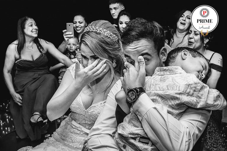 Uma das fotografas mais prmiadas do mundo Nayara Andrade é especialista em fotografia de pessoas seja retrato, casamentos, corporativos ou comemoracoes. Estilo unico com luz artistica  a fotografa de Santos Sao Paulo é destaque em territorio nacional 