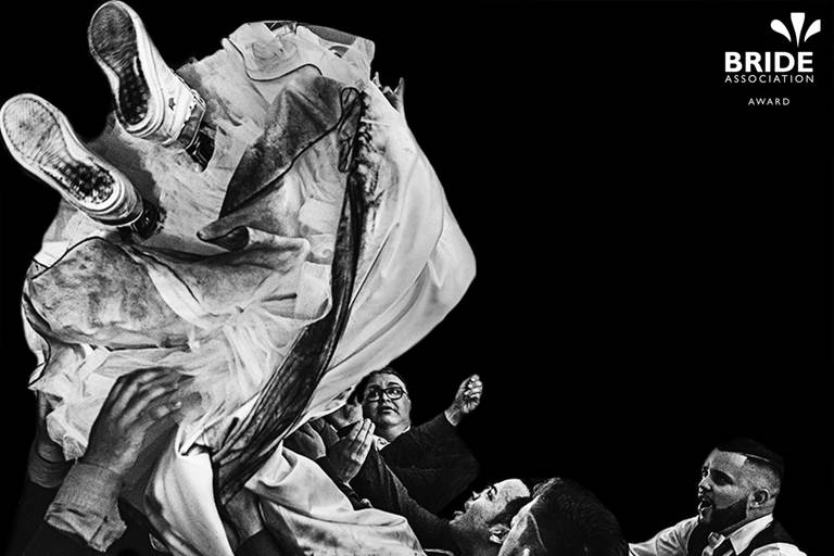 Fotografa de santos na baixada santista mais premiada da regiao com premios internacionais em fotografia de casamento. Melhor fotografa de santos com premios internacionais Uma das fotografas mais premiadas do mundo meninanay