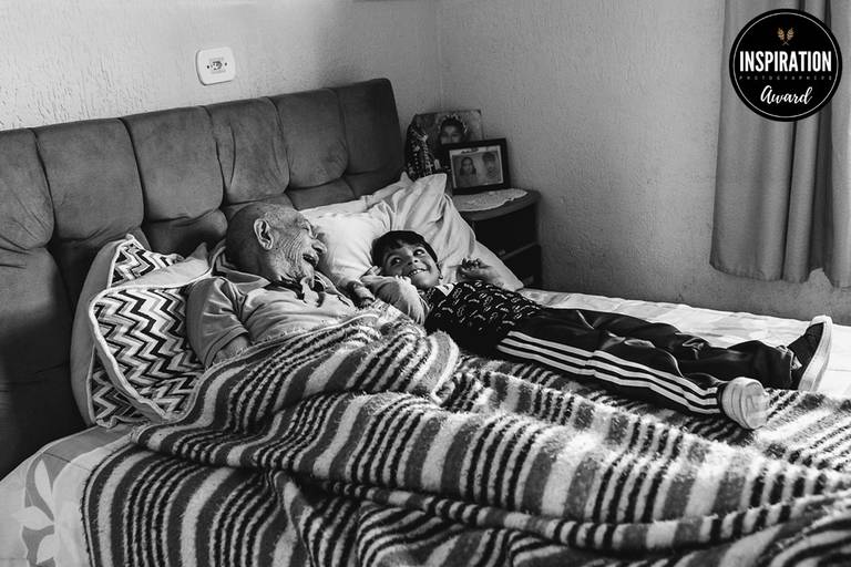 Fotografa de santos na baixada santista mais premiada da regiao com premios internacionais em fotografia de casamento. Melhor fotografa de santos com premios internacionais 