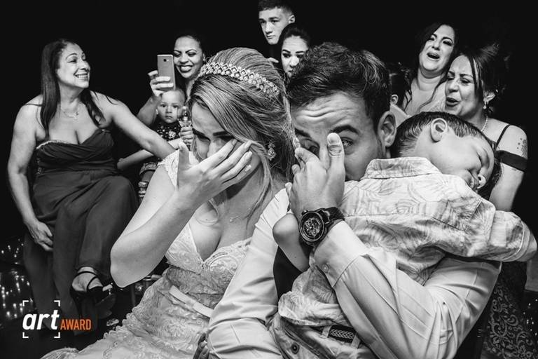 Uma das fotografas mais prmiadas do mundo Nayara Andrade é especialista em fotografia de pessoas seja retrato, casamentos, corporativos ou comemoracoes. Estilo unico com luz artistica  a fotografa de Santos Sao Paulo é destaque em territorio nacional 