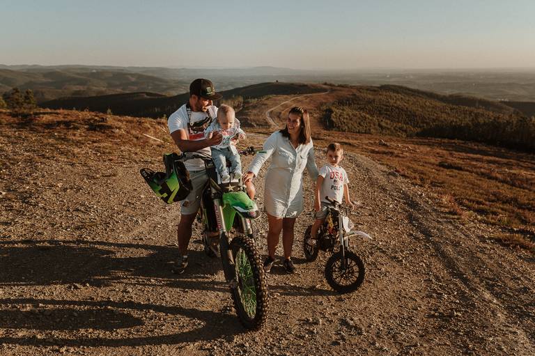 melhores fotografos de aveiro; top 10 fotografos de família de aveiro; melhores fotografias de família; daniel lobo fotografia; família; crianças; bebés; gravida; sessão de familia; sessão de gravidez; sessão crianças