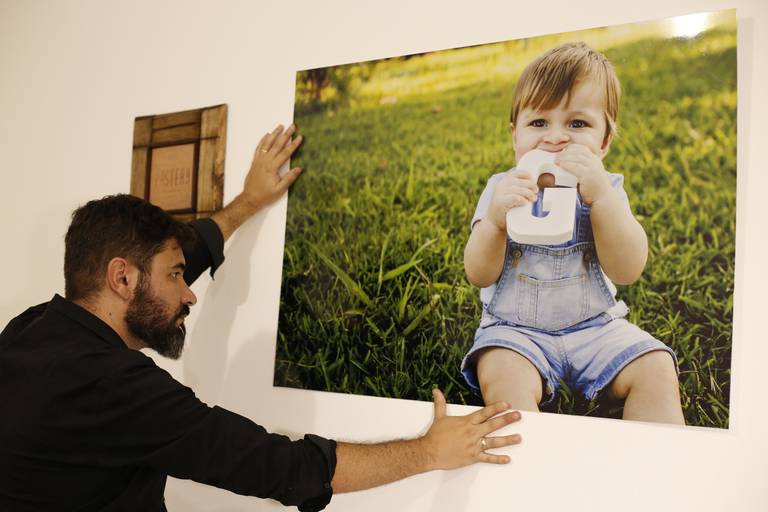 Foto Moldura em PVC , 50 cm x 80 cm.