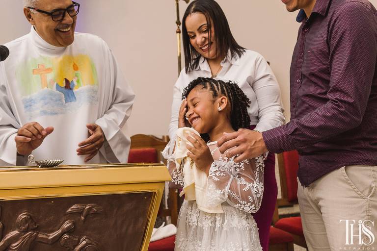 Fotografa THS Retratos  - batizado na Igreja Bom Jesus de Cangaiba