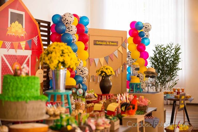 Decoração Fazendinha menino Indaial por Maria Flávia Decorações