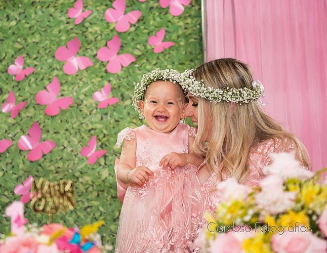 Aniversário 1 aninho da Maria Clara em Indaial. Decoradora: Maria Flávia Festas, Bolo: Indianara Cristelli Indaia;