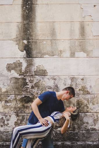 Ensaio Casal romântico, dançando, 
minimalista, clean, quente. Parque Vicentina Aranha, São José dos Campos, Vale do Paraíba, Fotógrafa Bianca Sant'Anna