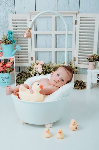 Drica Studio - Drica Studio Fotografias - Xinguara Pará - cenário de banho - fotos de bebe - acompanhamento infantil - mêsvesario - menino - banheira 