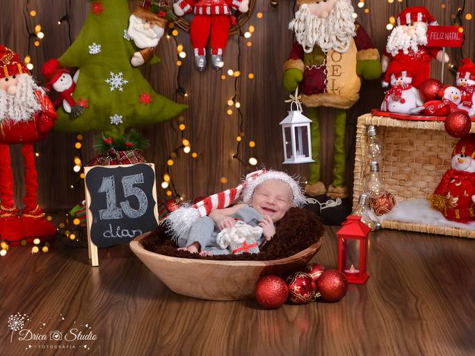 Ensaio de Natal- Presente de Natal- Meu Primeiro Natal-Fotografa de família-newborn-Bebê sorrindo-sessão de Natal-infantil-acompanhamento-Drica Studio fotografia-fotógrafa em Xinguara-Fotografa de bebês-Pará.