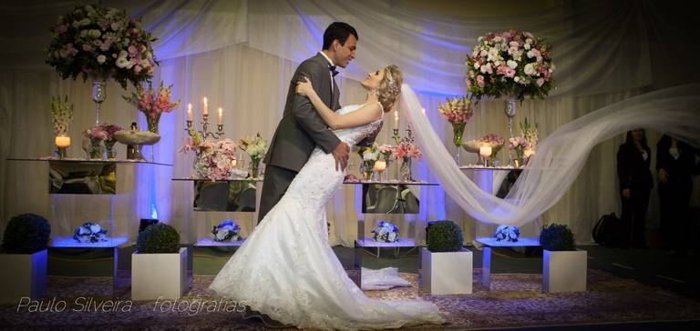 lindo casal de noivos