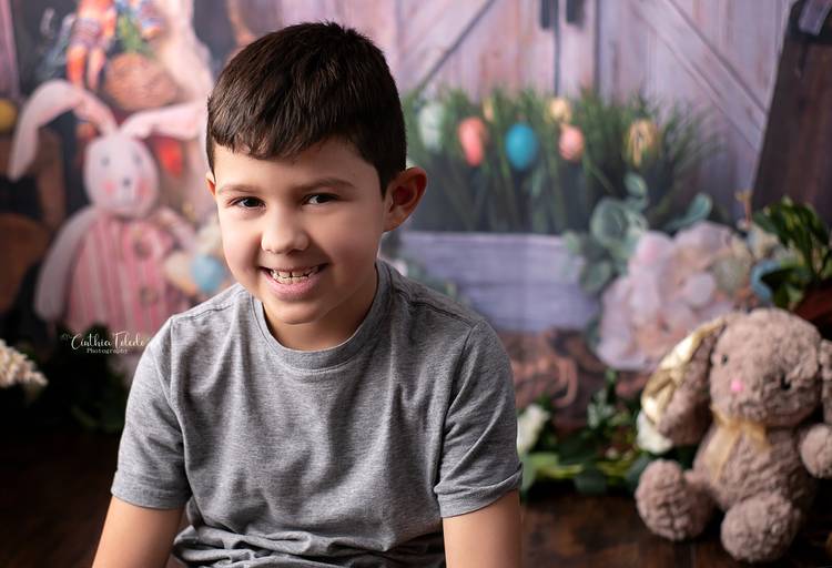 Cinthia Toledo, fotógrafa, mini sessão, pascoa, pascoa 2021, Malden-MA, fotografia infantil, cenário páscoa, ensaio fotográfico infantil