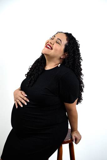 Ensaio fotografico  de gestante no estúdio.