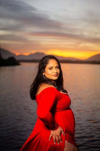 Fotos lindas de gestante ao entardecer 