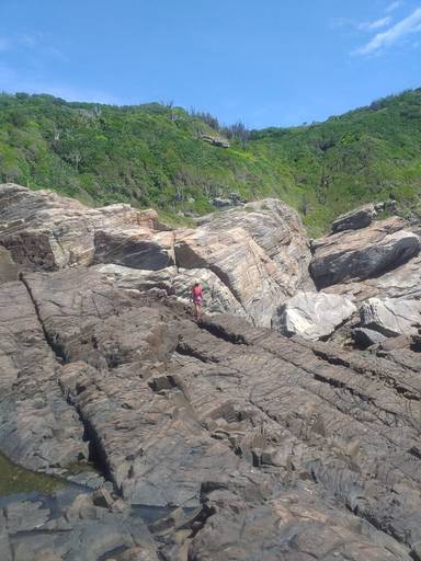 Formações rochosas e a serra