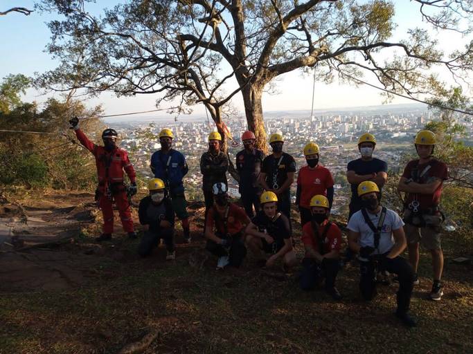 Equipe e colegas de curso