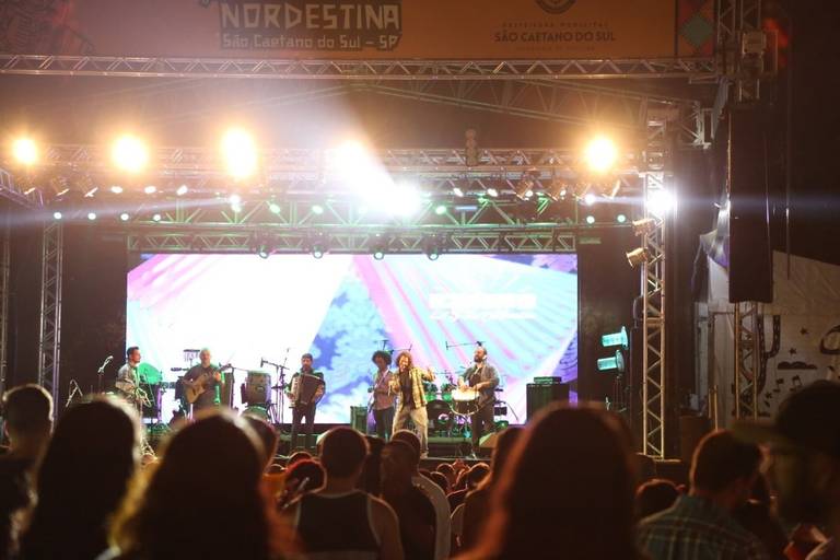 BandaCaianaNaEntoadaNordestina