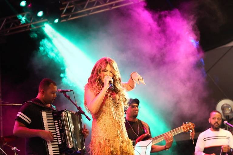 Foto-ElbaRamalho_Entoada_Nordestina_SaoCaetanoDoSul