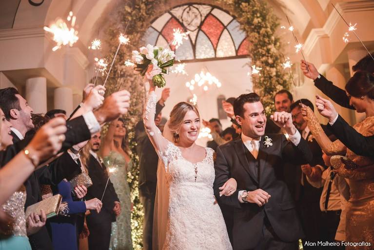 casamento-de-dia-fotógrafo-de-casamento-fotógrafo-em-Marília-Noivo-Noiva-vestido-pré-wedding-fotógrafoemmarília-aliança-casamento-fotos-bolo-zankyu-albumdecasamento-Moinho Matarazzo-Marília-Isabel Cabeleireira