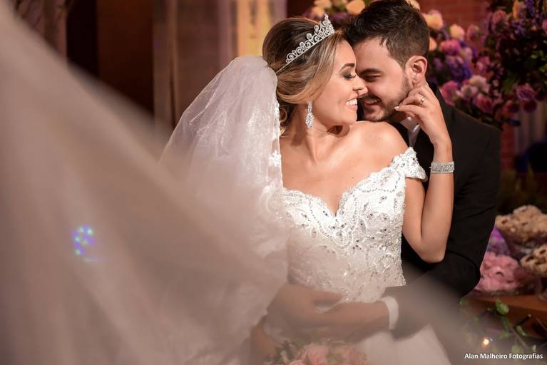 casamento-de-dia-fotógrafo-de-casamento-fotógrafo-em-Marília-Noivo-Noiva-vestido-pré-wedding-fotógrafoemmarília-aliança-casamento-fotos-bolo-zankyu-albumdecasamento-ChacaraKieza-Marília-SP-BuffetMoreira