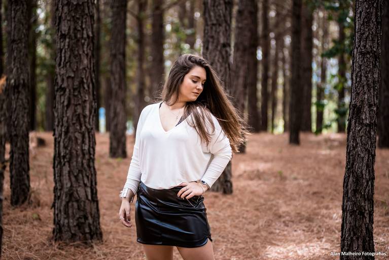 fotógrafo-de-casamento-fotógrafo em Marília-debutante-buffet Planalto-fotógrafo de marília-moinho matarazzo-Adriana Zequini-Thita Marcon-Grand Salon-Fotógrafo Social-vestido de debutante-15anos-decoração de 15 anos-15 anos-bolo de 15 anos