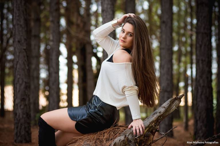 fotógrafo-de-casamento-fotógrafo em Marília-debutante-buffet Planalto-fotógrafo de marília-moinho matarazzo-Adriana Zequini-Thita Marcon-Grand Salon-Fotógrafo Social-vestido de debutante-15anos-decoração de 15 anos-15 anos-bolo de 15 anos