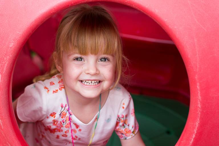 Meninas-do-sorriso-radiante-em-festa-infantil-em-campinas