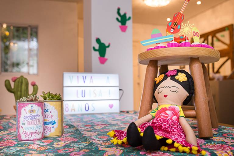 Decoração-de-frida-kahlo-em-festa-infantil-em-campinas-foto-tirada-por-thais-mazzoco