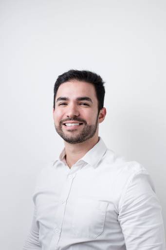 retrato corporativo estudio campinas thais mazzoco fotografia 
 Danilo consultor Enforce foto para crachá