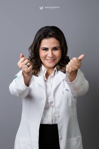 retrato corporativo estudio campinas thais mazzoco fotografia 
 Dra Camila Leite Endocrinologista