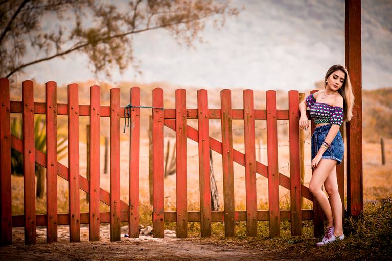 Ensaio externo de debutante em Grumari RJ