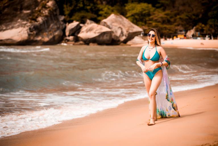 Ensaio externo de debutante em Grumari RJ