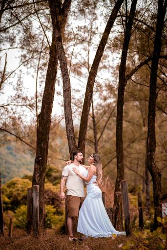 Ensaio de casal pré wedding realizado em Grumari no Rio de Janeiro

Carol e Leandro