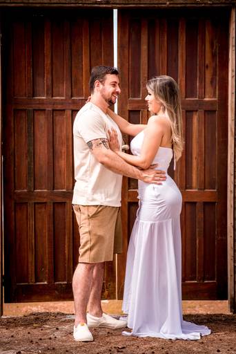 Ensaio de casal pré wedding realizado em Grumari no Rio de Janeiro

Carol e Leandro