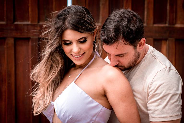 Ensaio de casal pré wedding realizado em Grumari no Rio de Janeiro

Carol e Leandro