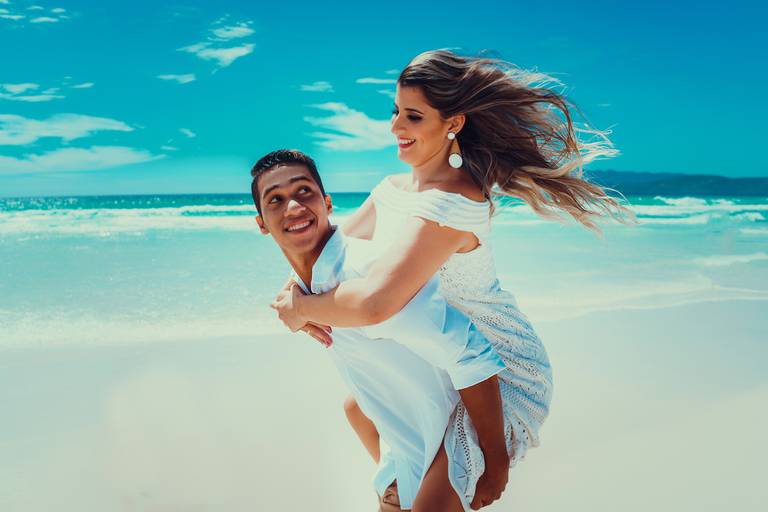 Ensaio de casal pré wedding realizado em Cabo Frio no Rio de Janeiro

Thauany e Rafael