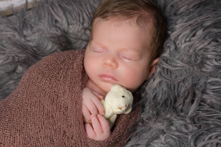 ■ N E W B O R N ■  