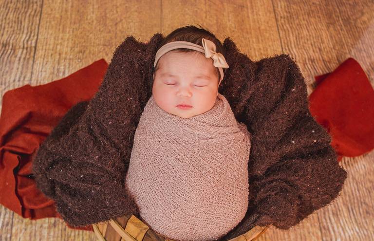 ■ N E W B O R N ■  