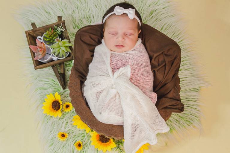 ■ N E W B O R N ■  