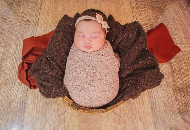 ■ N E W B O R N ■  