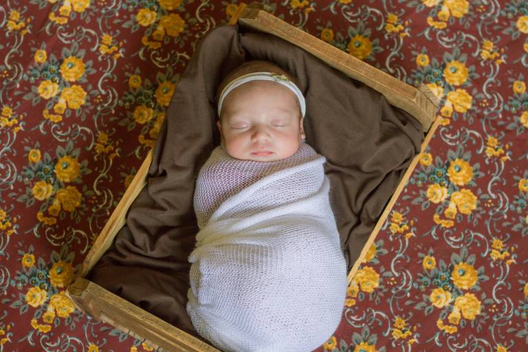 ■ N E W B O R N ■  