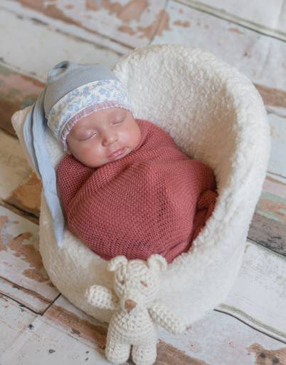 ■ N E W B O R N ■  