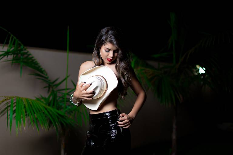 ensaio flavio marques, ensaio feminino, ensaio mulher, sensual, fotos criativas, fotos tumblr, fotos lifestyle, flávio marques xinguara, fotógrafo de xinguara, flavio, fotos sensuais, sexy, fotos mulheres, fotos criativas, ensaio sozinha