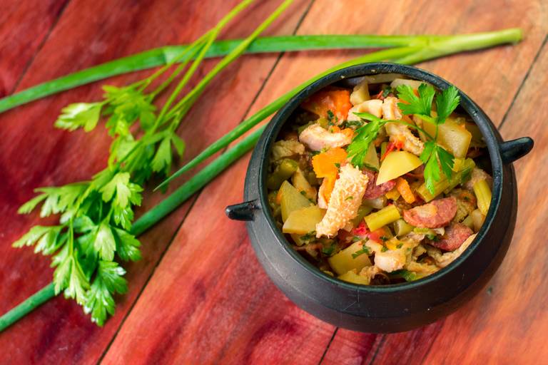 Pratos do restaurante O Caipira - Henrique Drobnievski